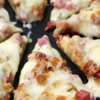 Alfredo Chicken & Ham Pizza
